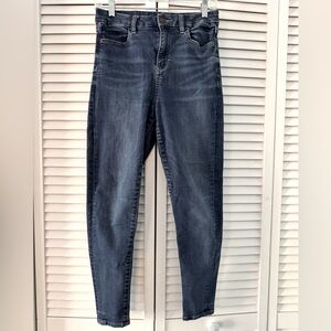 American Eagle Curvy High-Rise Jeggings